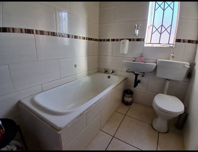 3 BEDROOM HOUSE FOR SALE IN WINDMILL PARK